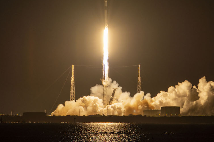 SpaceX เปิดตัวภารกิจแรกสำหรับกลุ่มดาว Starlink Gen2